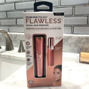 Finishing Touch Flawless Face Women’s Razor